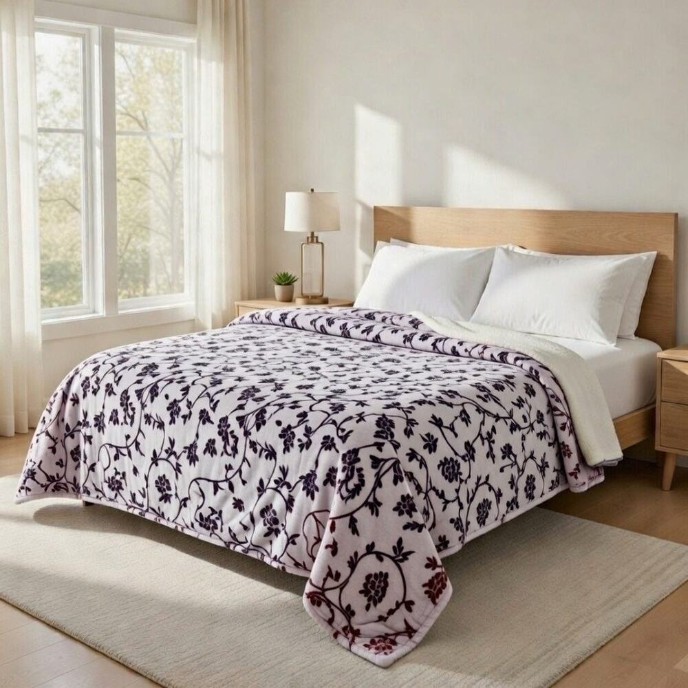 Cozy Queen Size Blanket - Plush & Warm with Vibrant Colors, Big Floral Purple